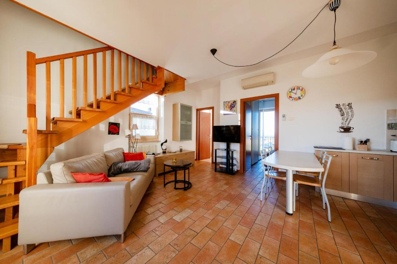 Apartmentsgarda - Rosa Chiare Бардоліно Екстер'єр фото